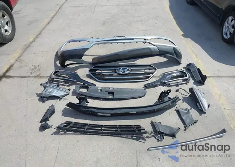 2017 Hyundai Santa Fe Sport 2.4L z USA, uszkodzony, nr VIN 5XYZU3LB4HG420540